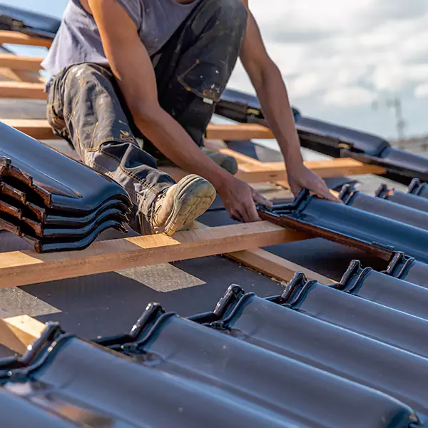 Why evansville, IN Homeowners Choose Ideal Roofing Inc. for Hail Damage Repairs?